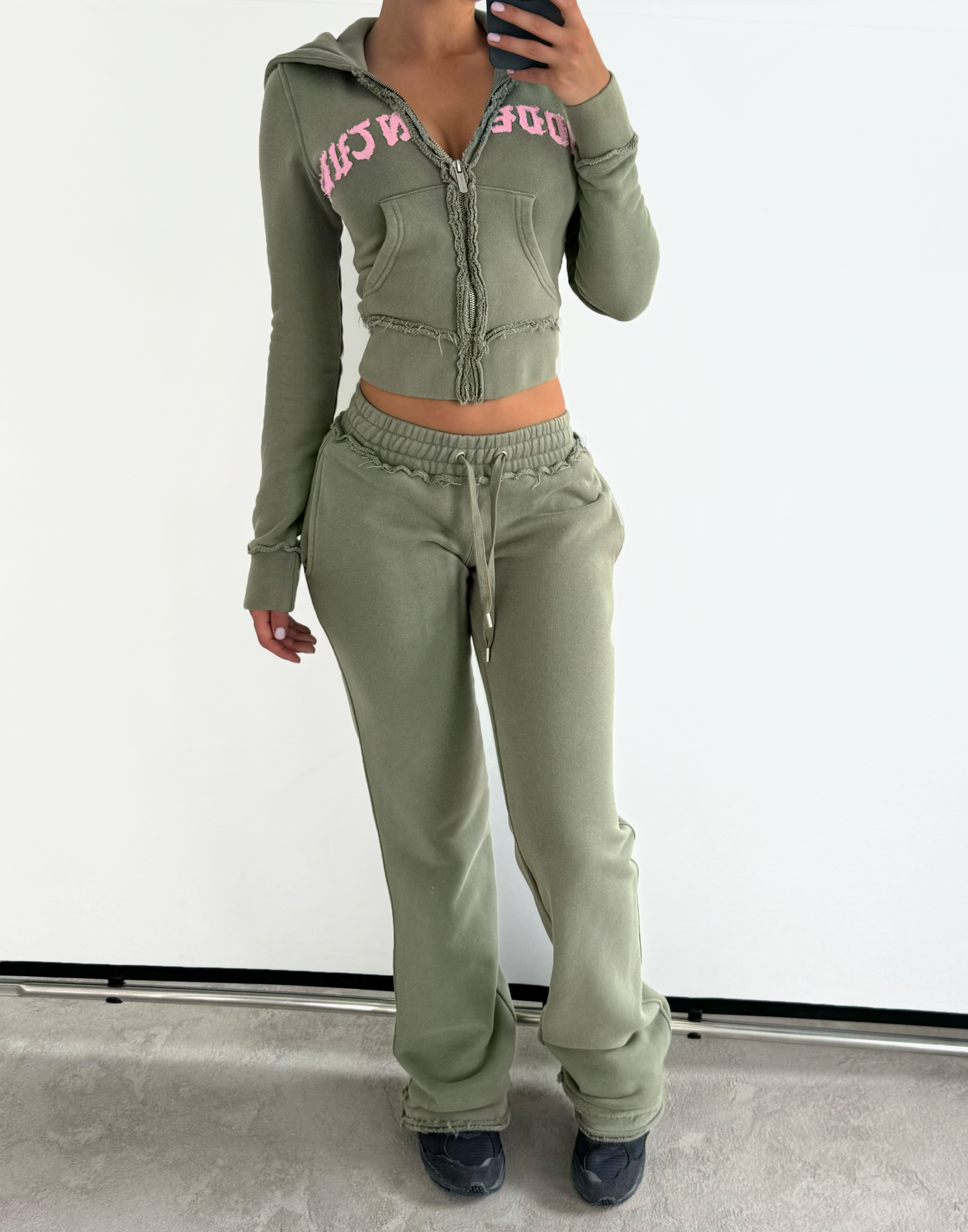 DROP OCT 17TH - Melore Distressed Sweatsuit